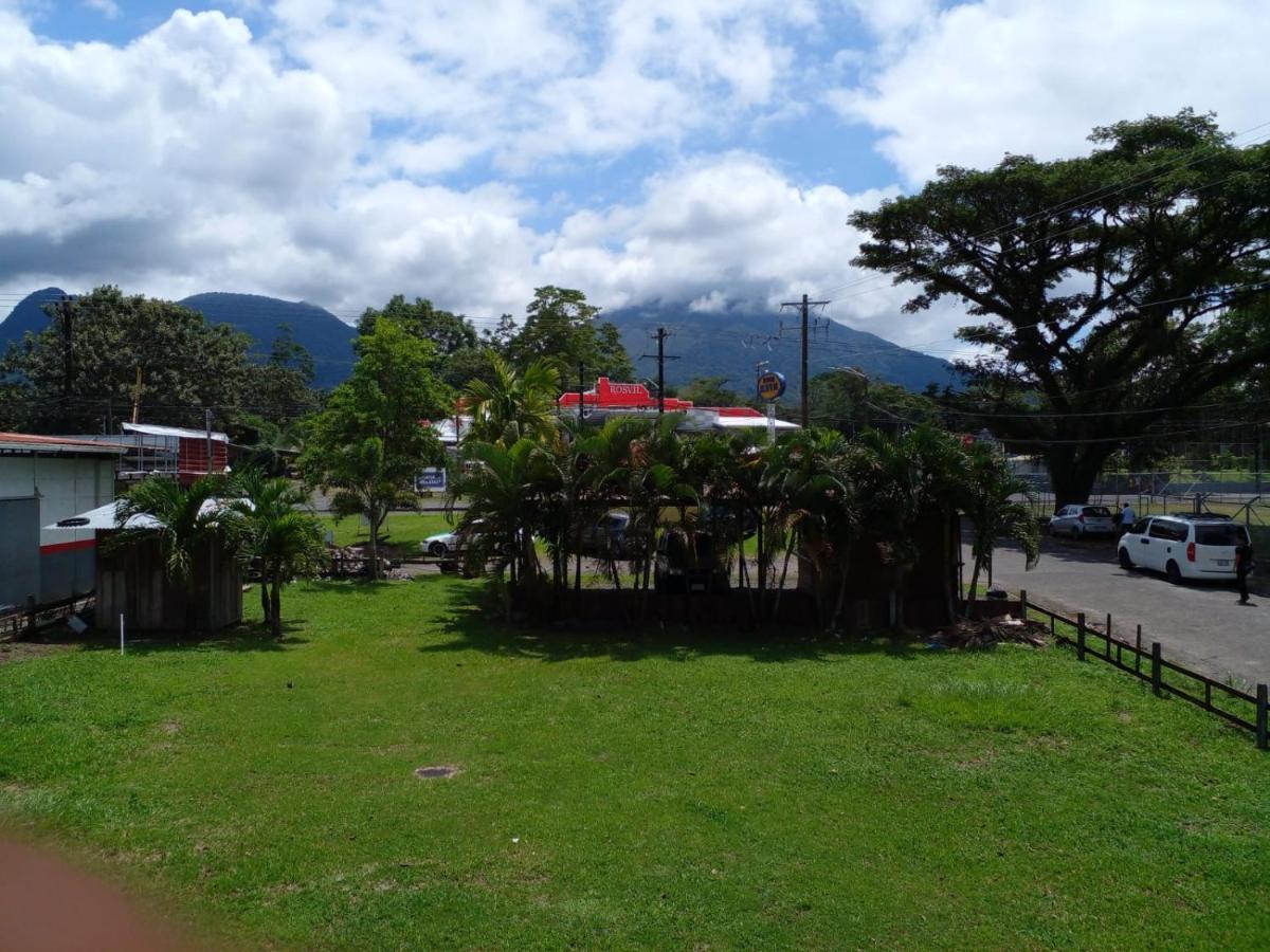 La Pension Backpackers La Fortuna 외부 사진